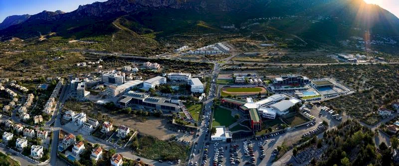 Amerykański Uniwersytet w Girne