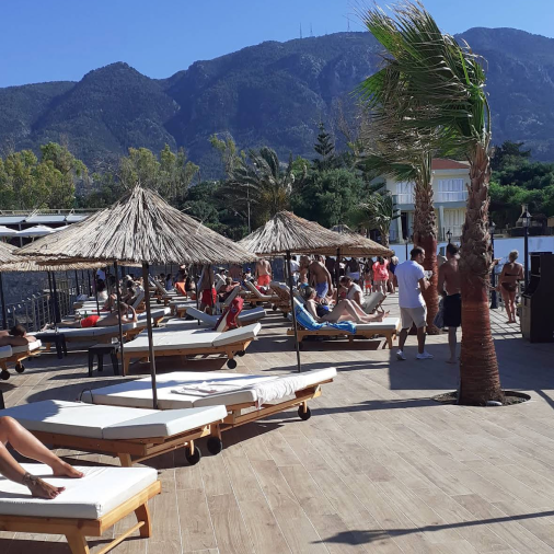 Sunset Beach Club