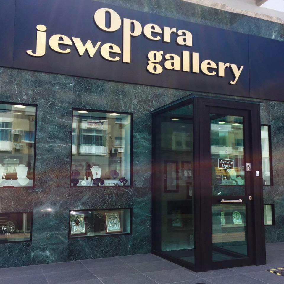 Opera Jewel