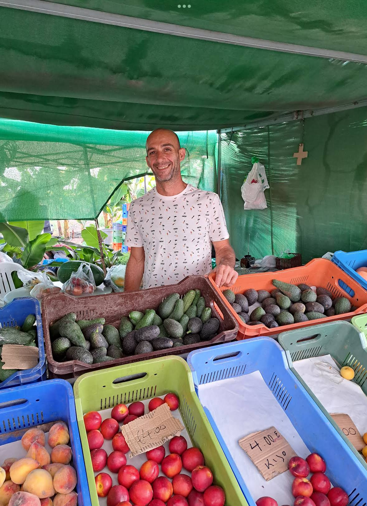 Makis' fruit & vegetables market