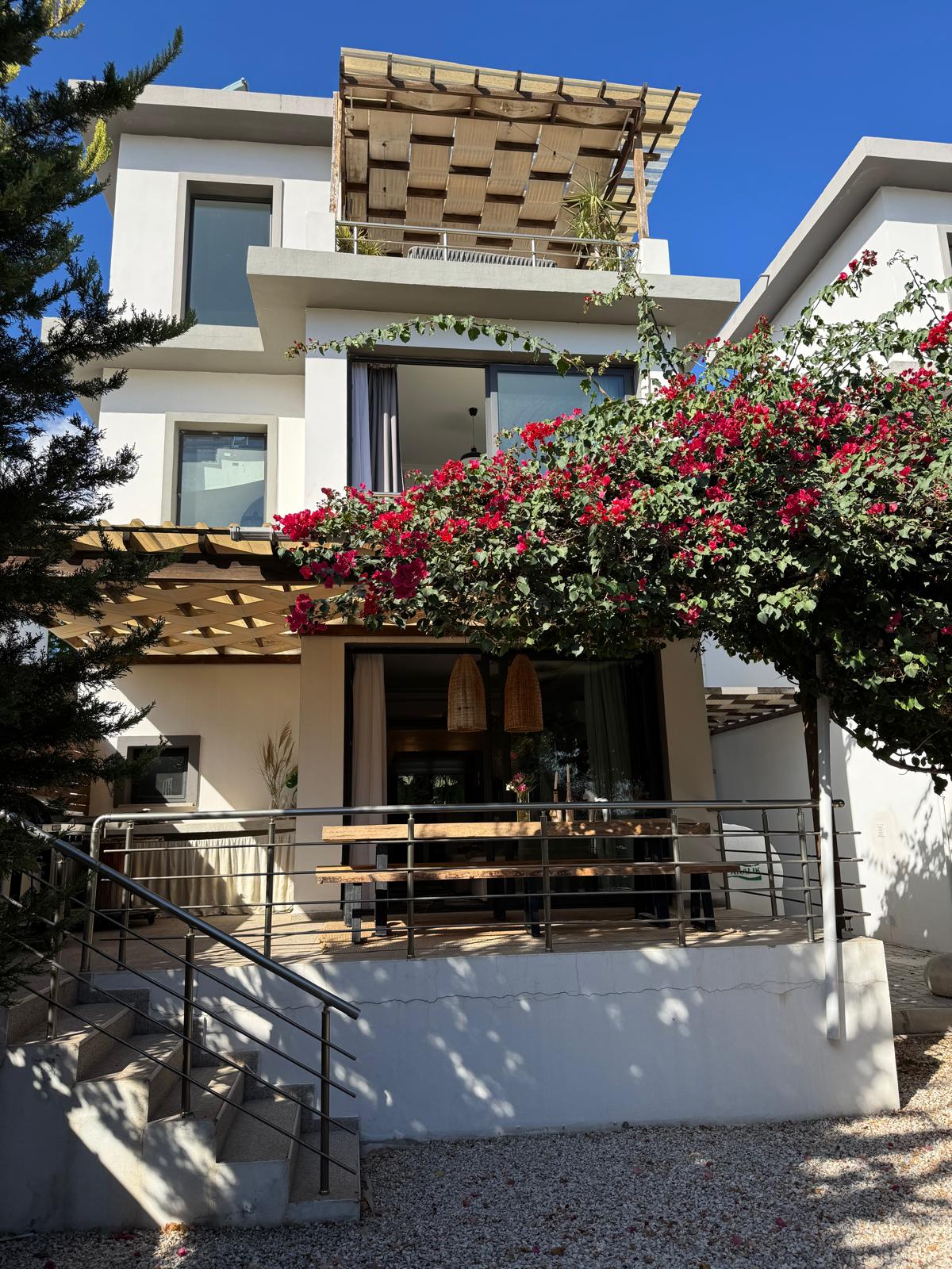Skyline Villa 2+1 — Esentepe